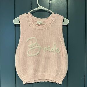 Pink Sleeveless Knit Top with Bride Embroidery. Lelis.